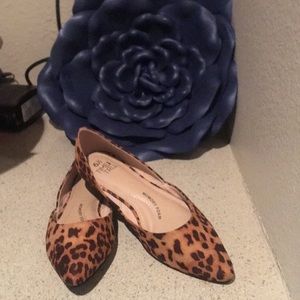 Leopard flats